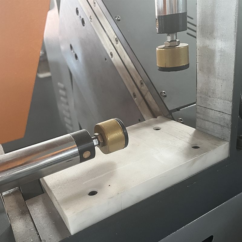 Precision 550 Dual-Head Saw for Versatile Cutting