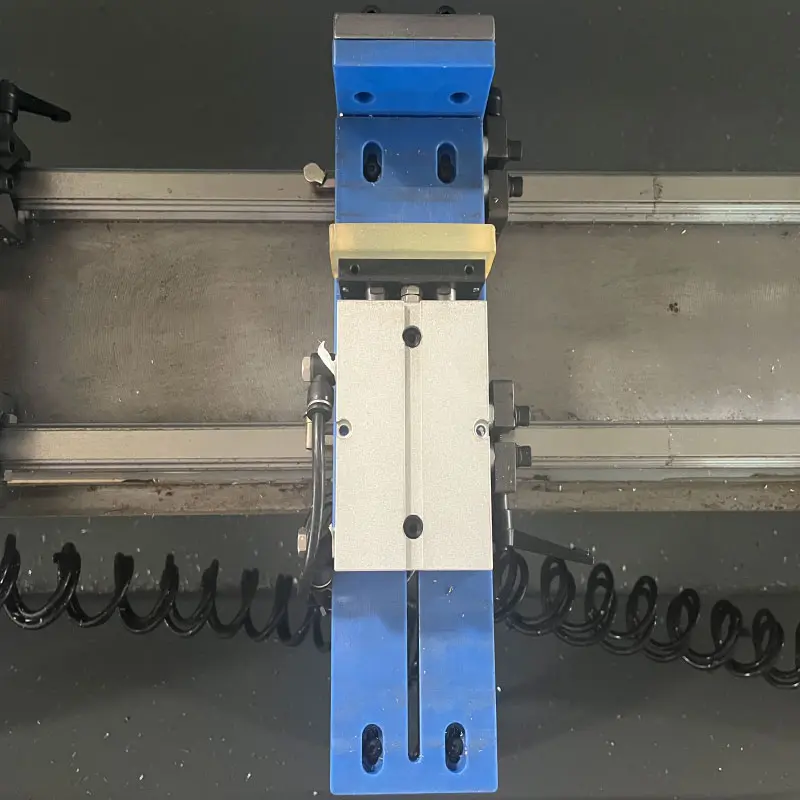 CNC3000C2 furniture drilling and milling machine