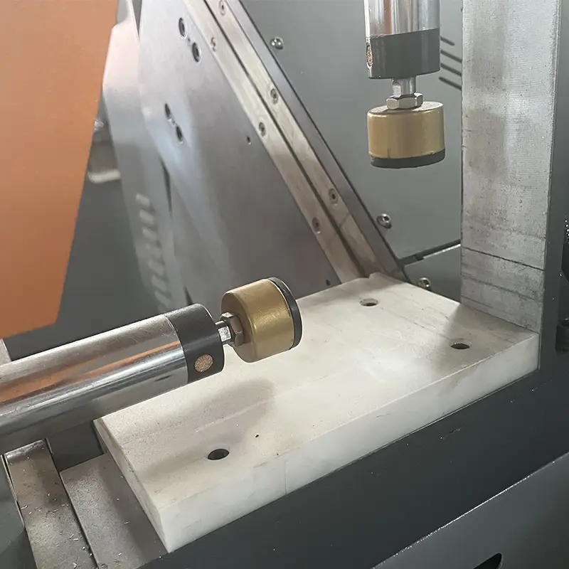 Precision 550 Dual-Head Saw for Versatile Cutting